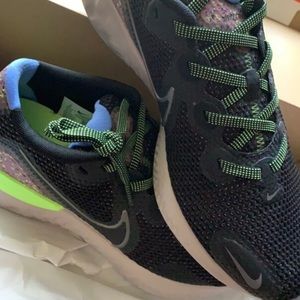 Nike Women’s Running Shoes Sz 8